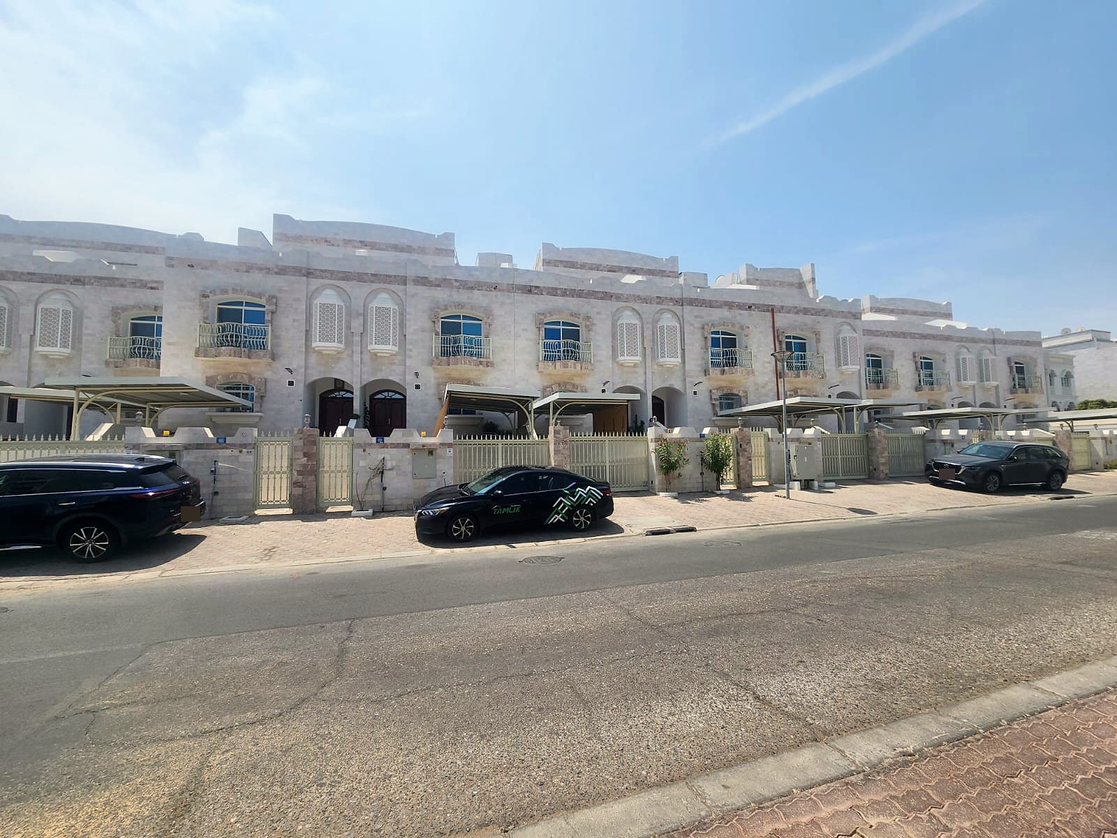 The MSQ Compound villas, Madinat Al Sultan Qaboos · 2